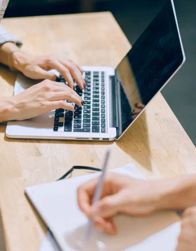 Écrire à la rédaction de biznovoly.com